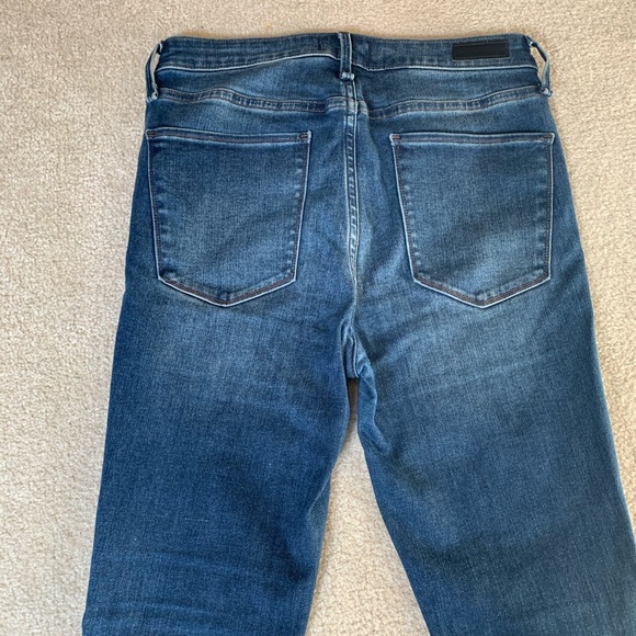 ONLY $15 Abercrombie cropped jeans w item $50+ - Picture 5 of 5